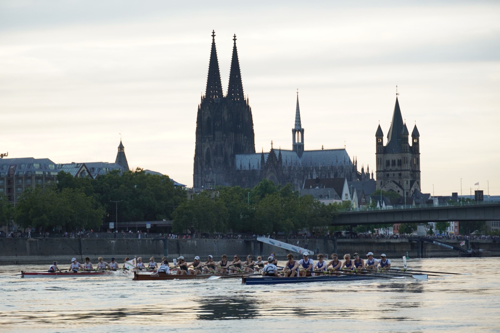 Stadtachterrennen 2026 vor dem Dom